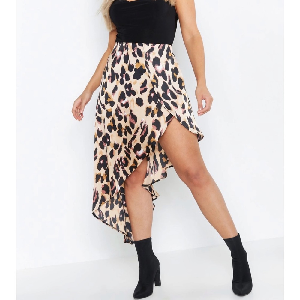 Leopard asymmetrical skirt.